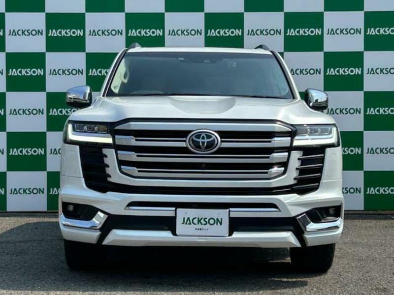 LAND CRUISER