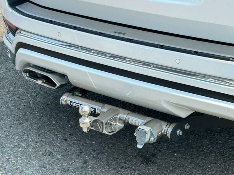 LAND CRUISER