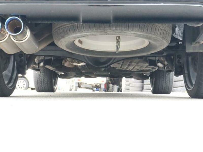 LAND CRUISER