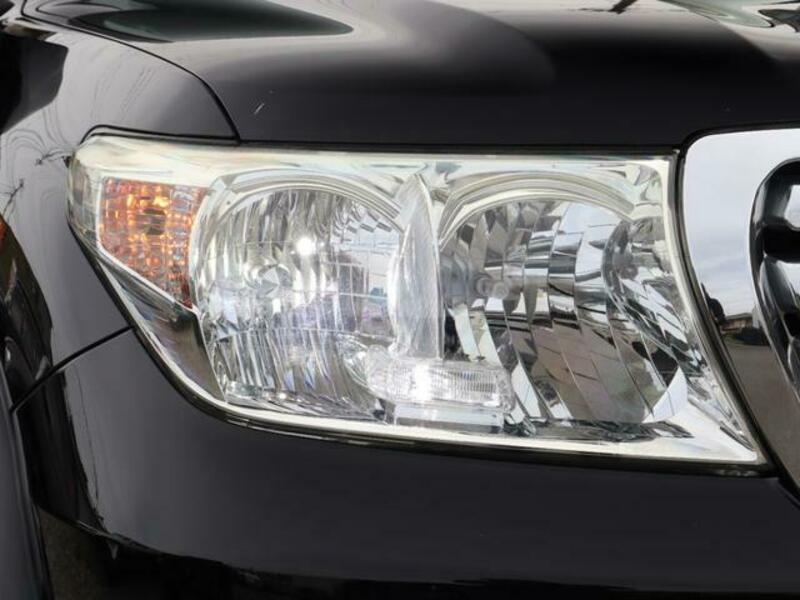 LAND CRUISER