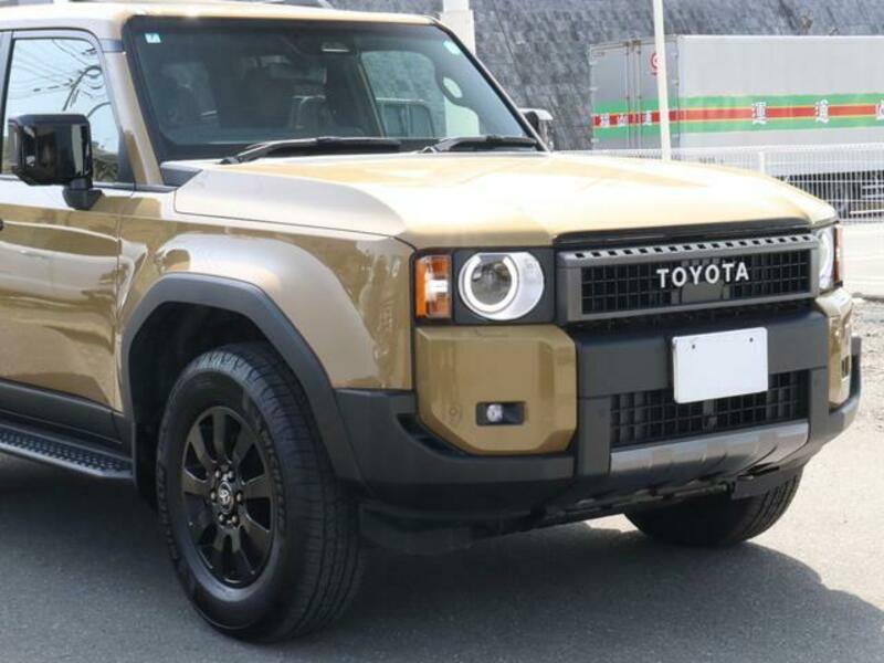 LAND CRUISER 250