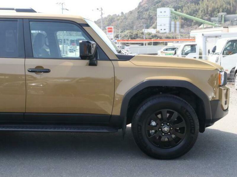 LAND CRUISER 250