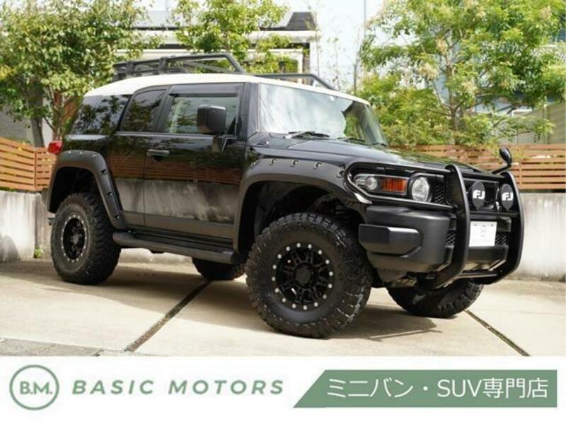 TOYOTA FJ CRUISER