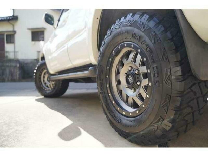 HILUX SURF