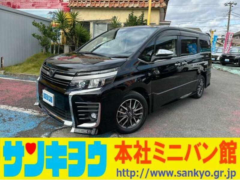 TOYOTA VOXY