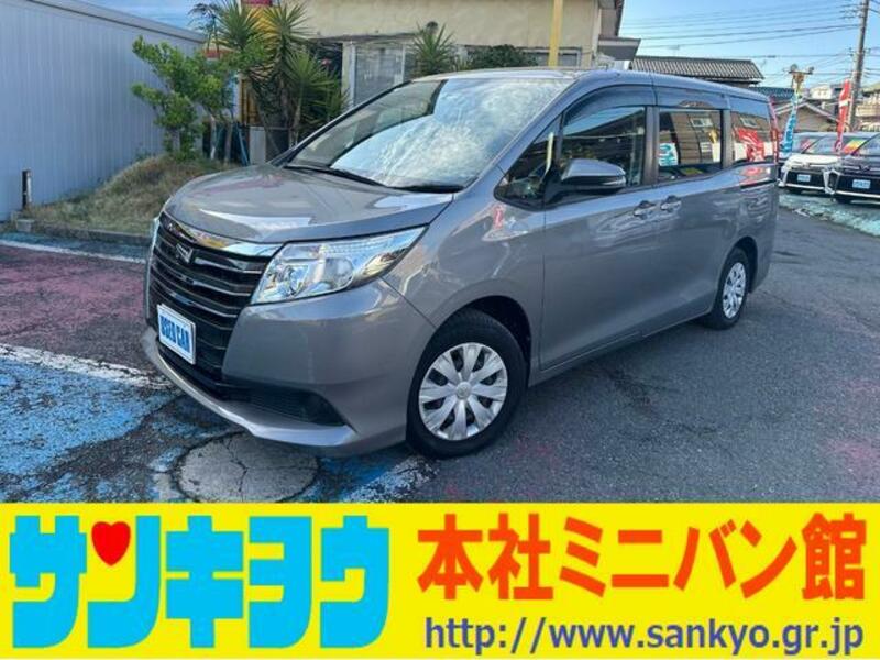 TOYOTA NOAH