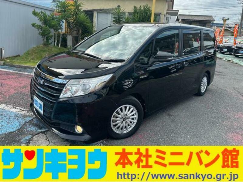 TOYOTA NOAH