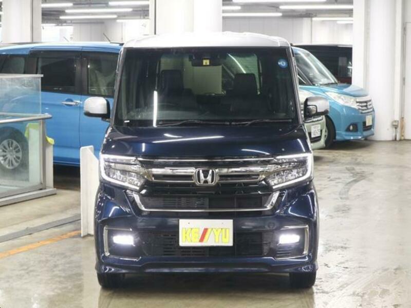N BOX CUSTOM
