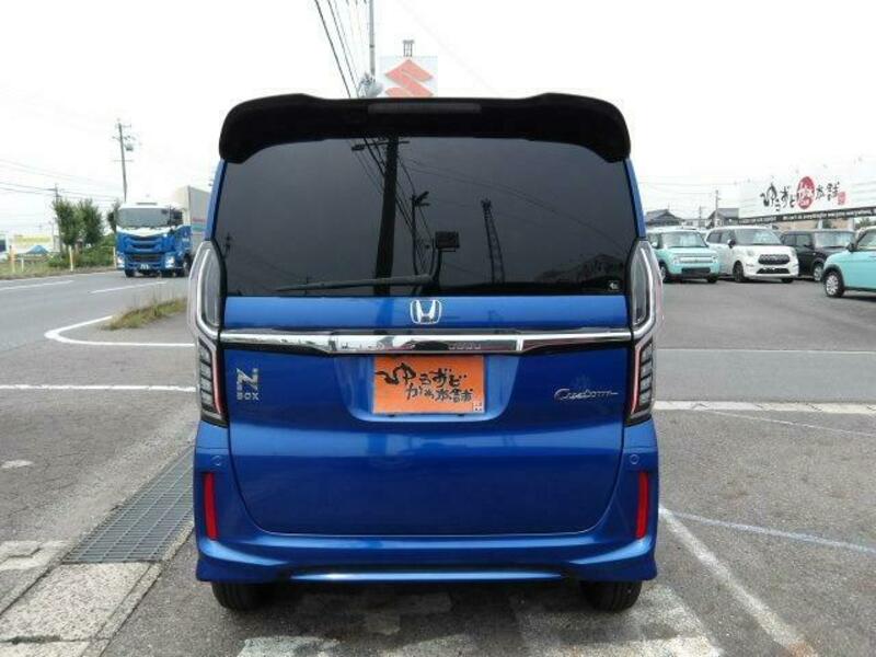N BOX CUSTOM