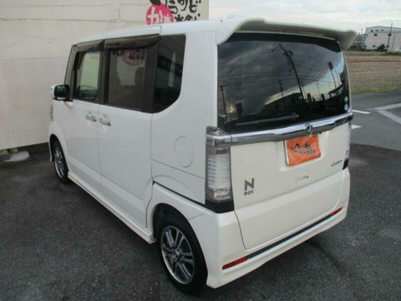 N BOX CUSTOM