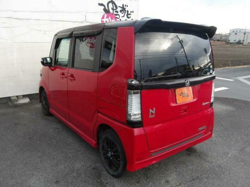 N BOX CUSTOM