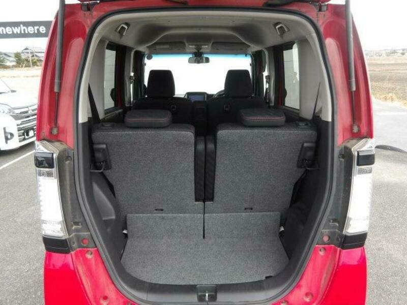 N BOX CUSTOM