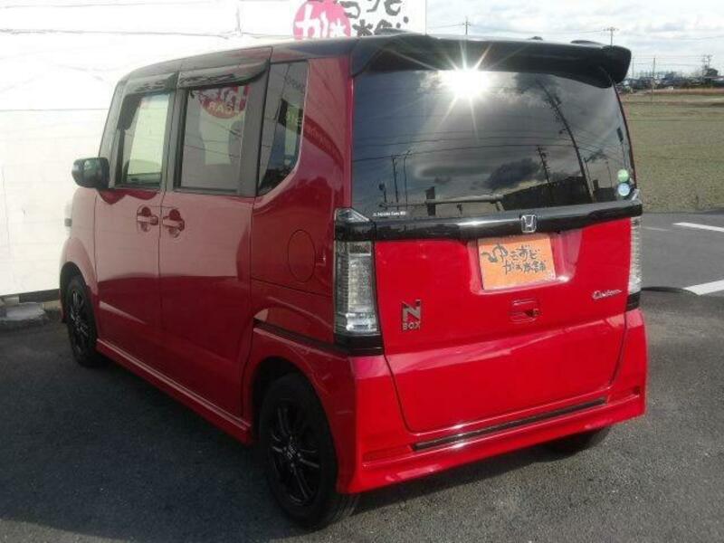 N BOX CUSTOM