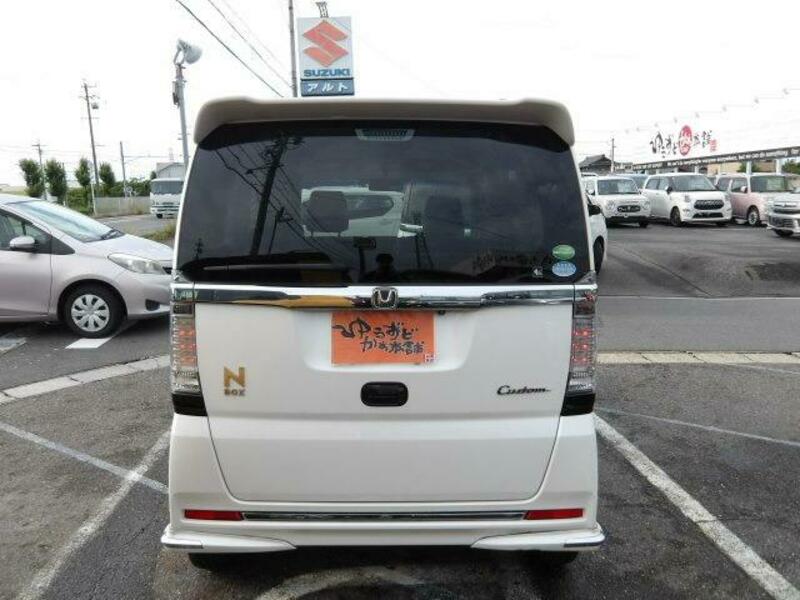 N BOX CUSTOM