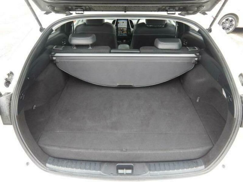 PRIUS PHV