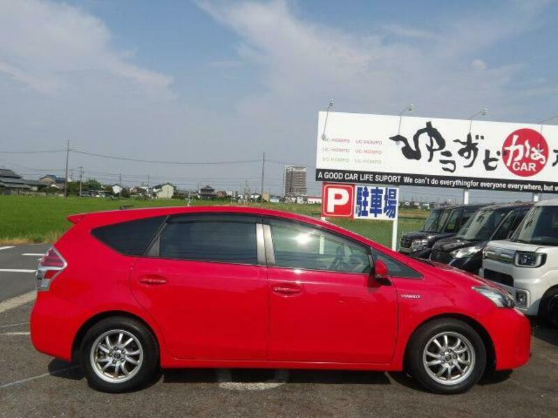 PRIUS ALPHA