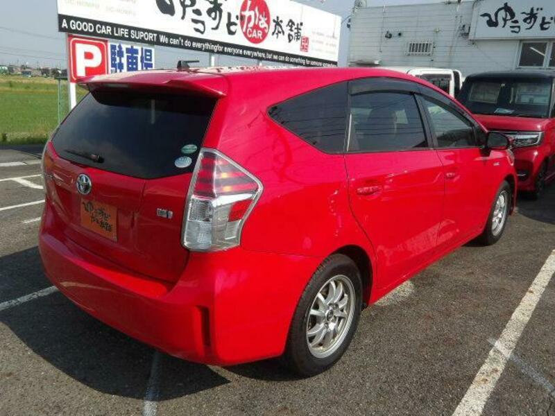 PRIUS ALPHA