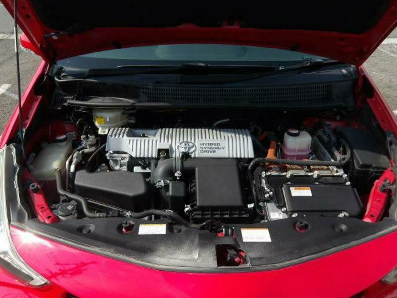 PRIUS ALPHA