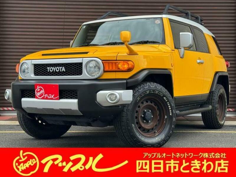 TOYOTA FJ CRUISER