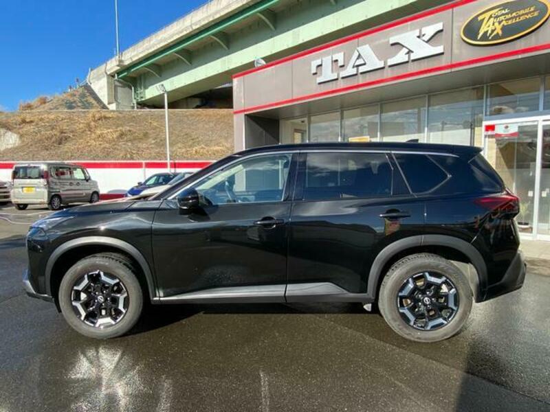 X-TRAIL