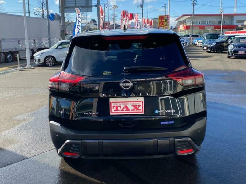 X-TRAIL