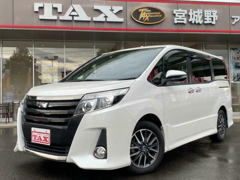 TOYOTA NOAH