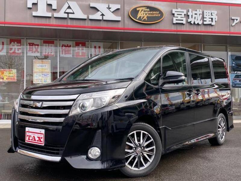 TOYOTA NOAH