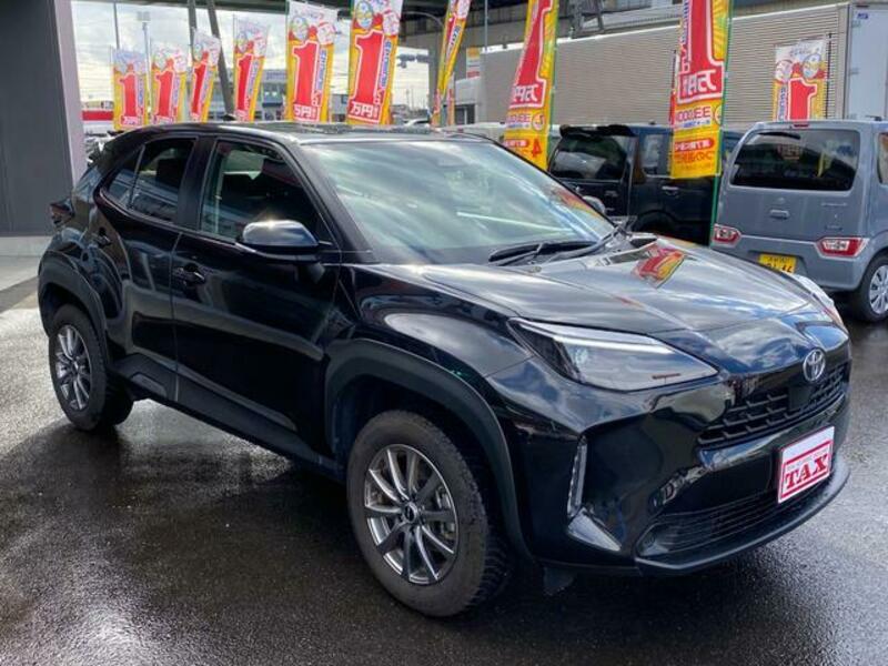 YARIS CROSS