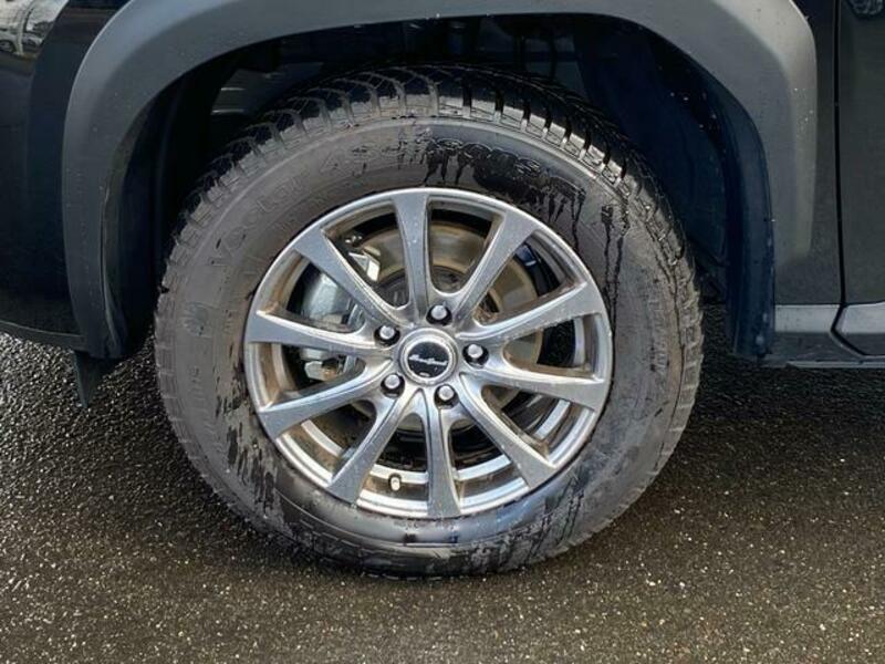 YARIS CROSS