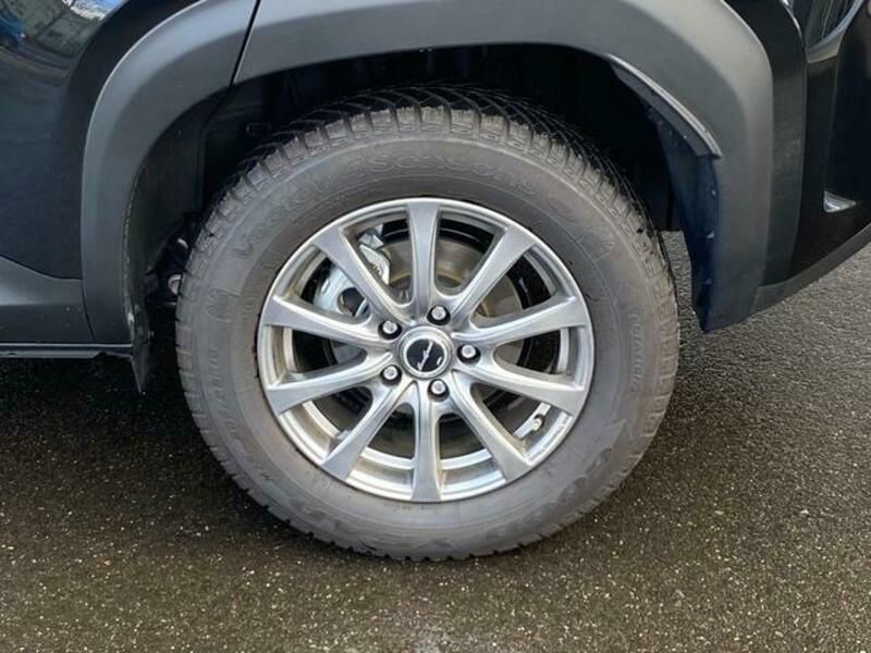 YARIS CROSS