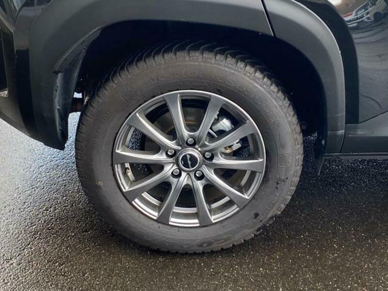 YARIS CROSS