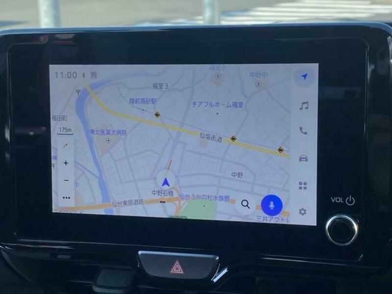YARIS CROSS