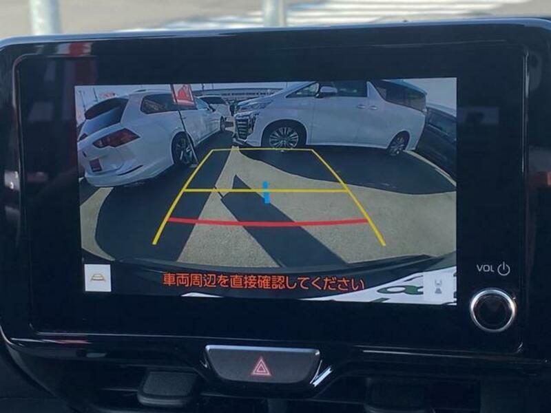 YARIS CROSS