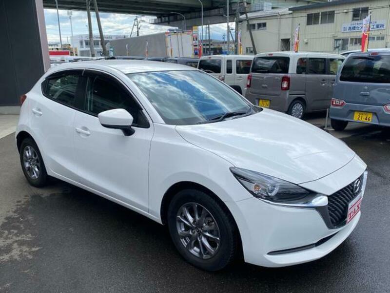 MAZDA2