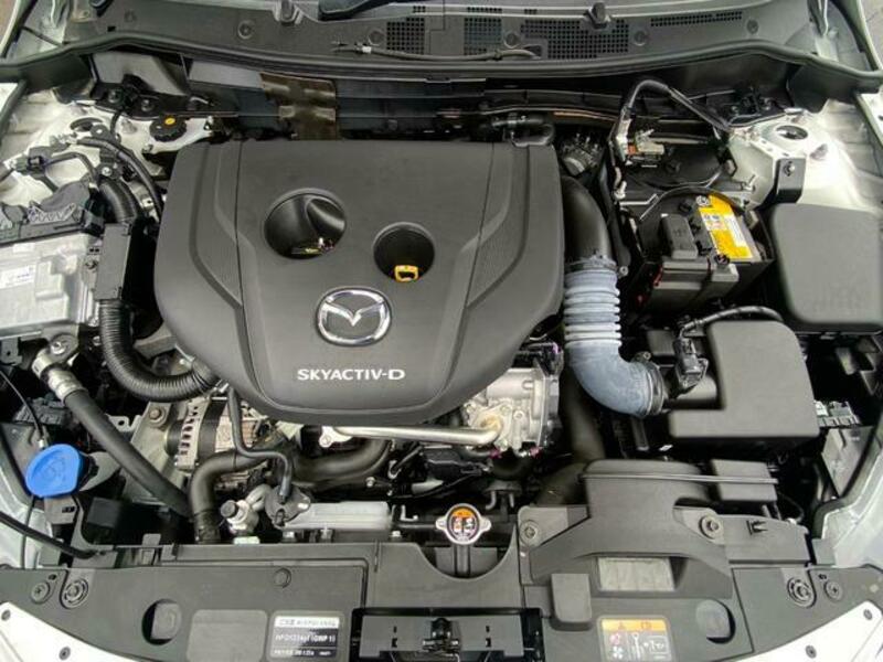 MAZDA2