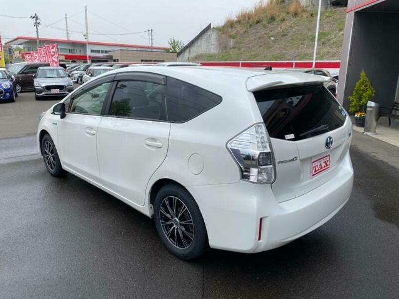 PRIUS ALPHA