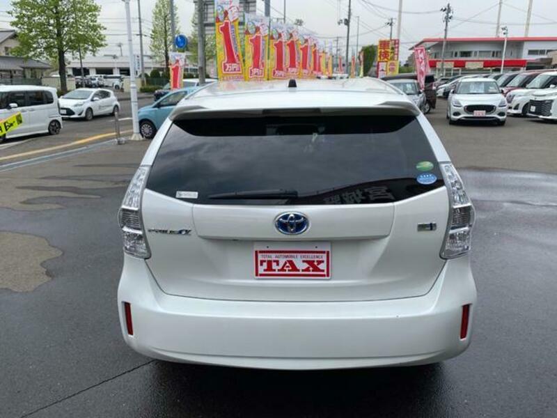 PRIUS ALPHA