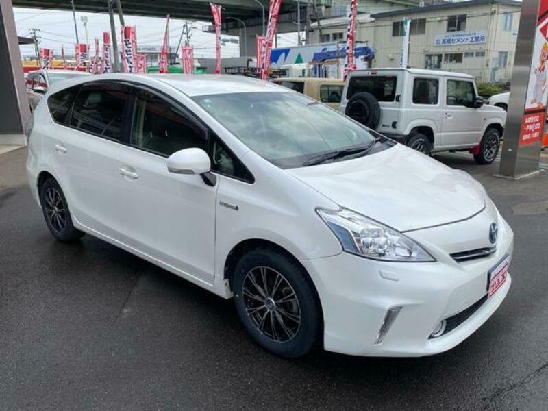 PRIUS ALPHA