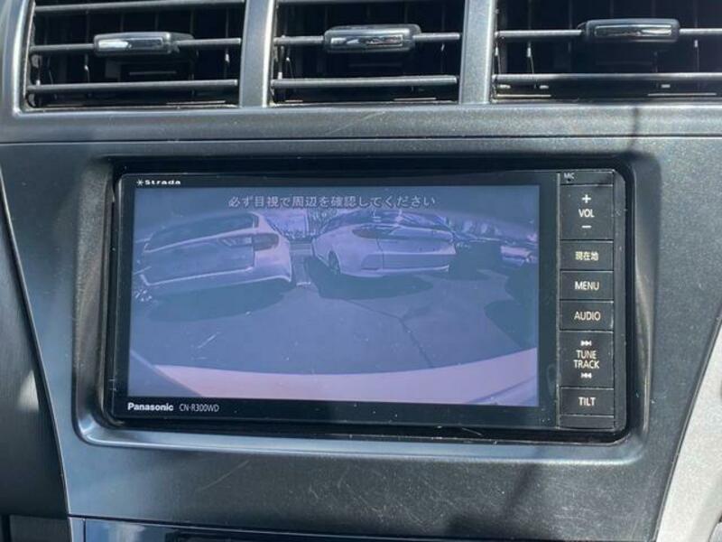 PRIUS ALPHA