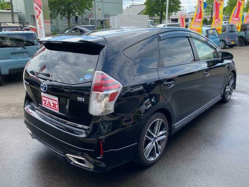 PRIUS ALPHA