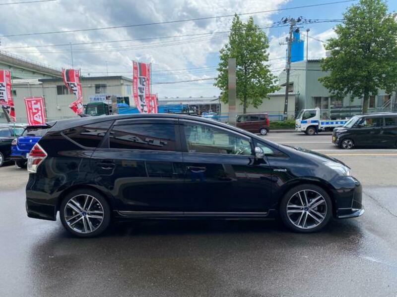 PRIUS ALPHA