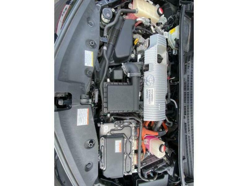 PRIUS ALPHA