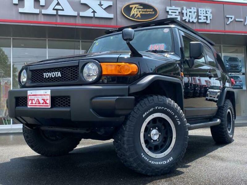 TOYOTA FJ CRUISER