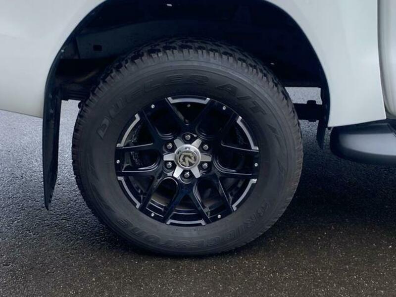 HILUX