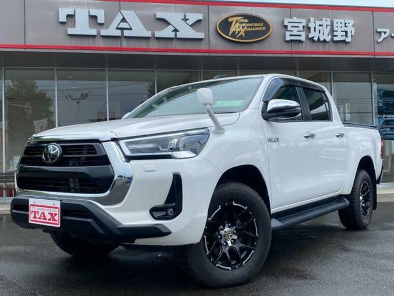 TOYOTA HILUX