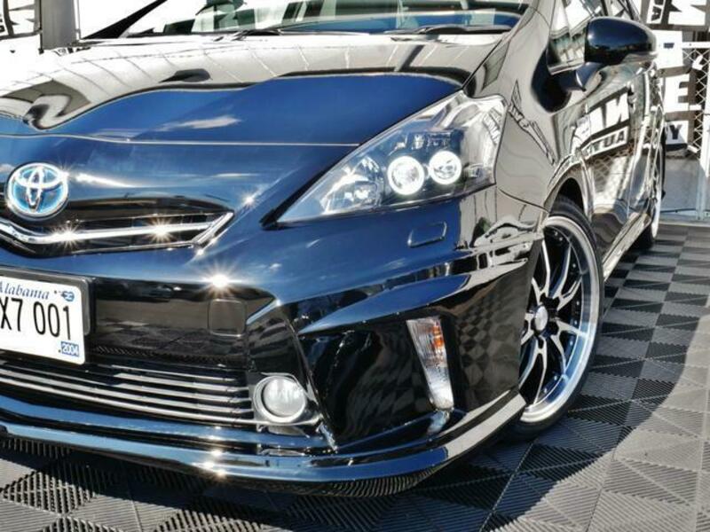 PRIUS ALPHA