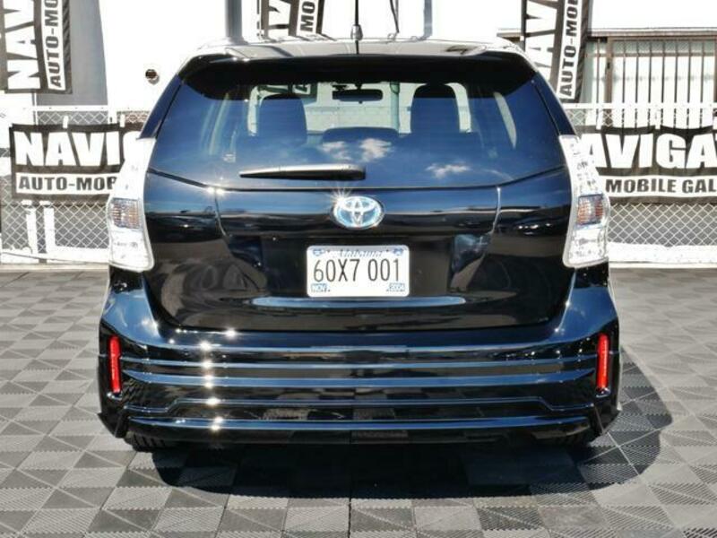 PRIUS ALPHA