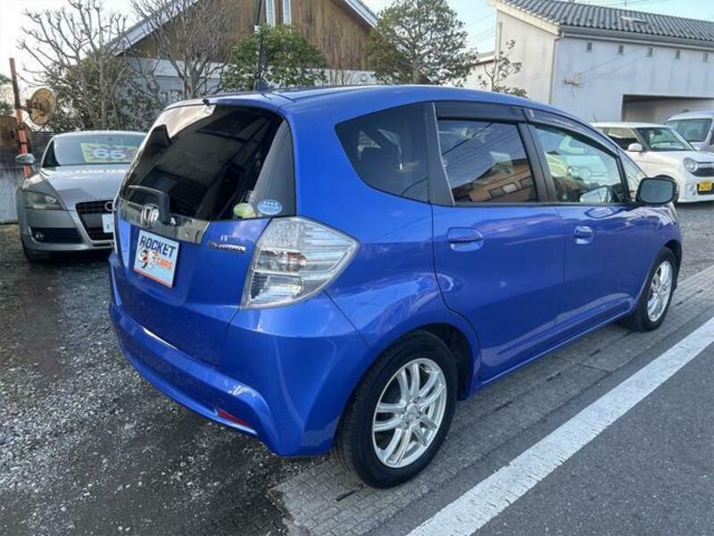 FIT HYBRID