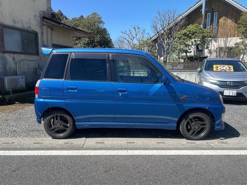 PLEO