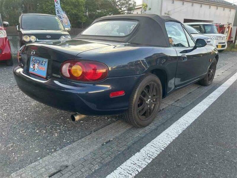 ROADSTER